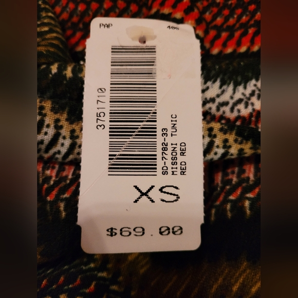 Papillon Top, NWT, beautiful colours, comfortable. Great for Fall with leggings. - Picture 2 of 9